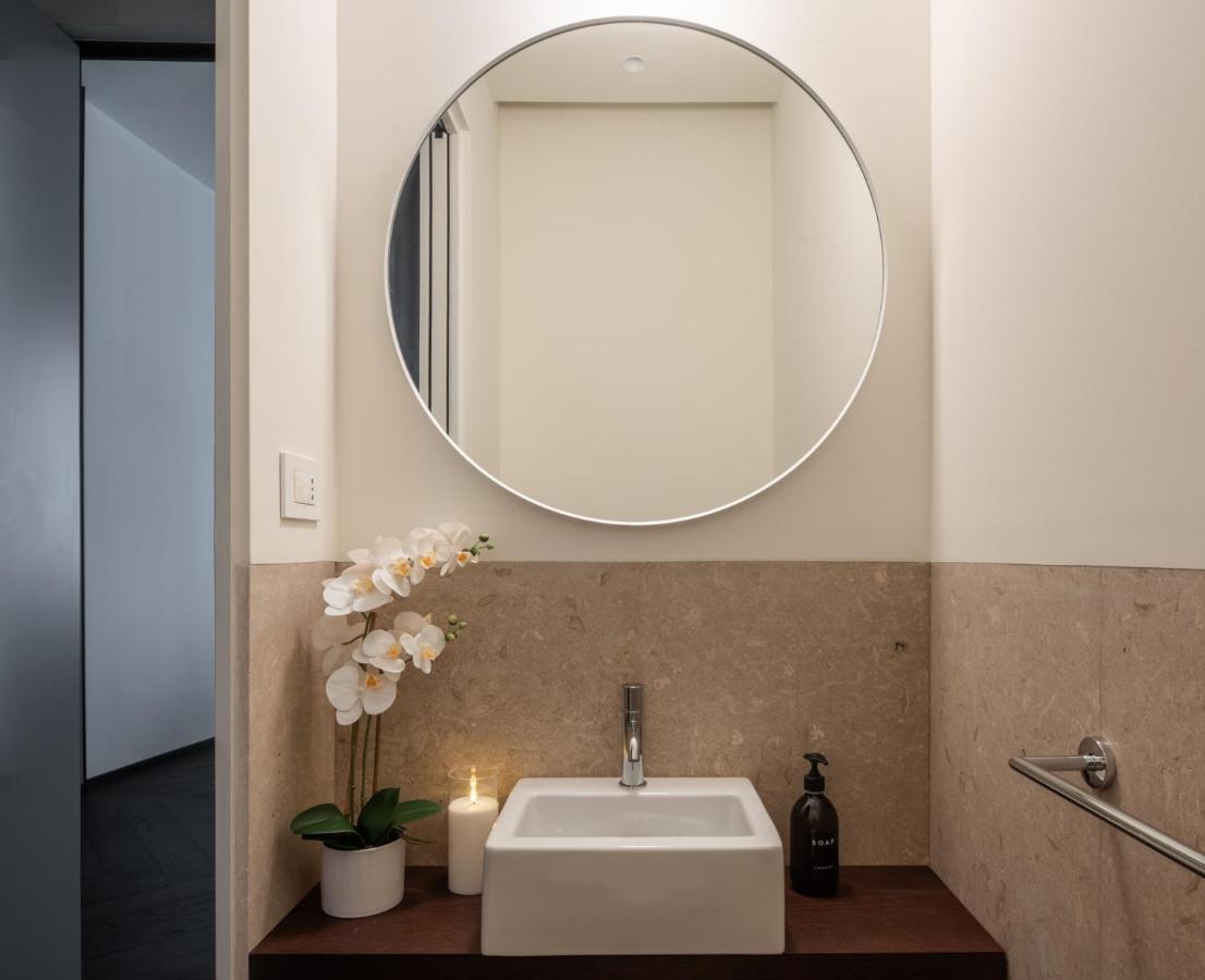 Sant'Ambrogio Luxury Apartment R&R Milan Exterior photo